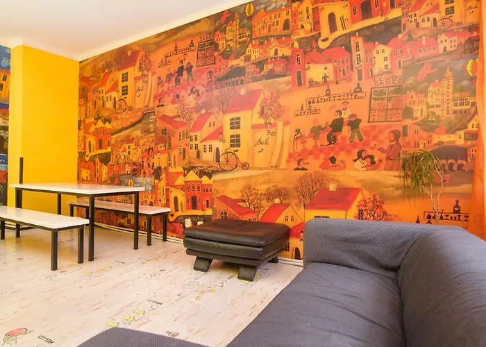 Hostel Old *