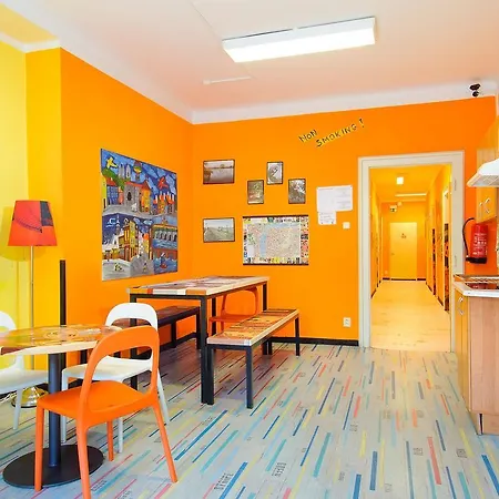 Hostel Old *