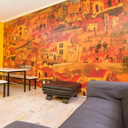 Hostel Old *